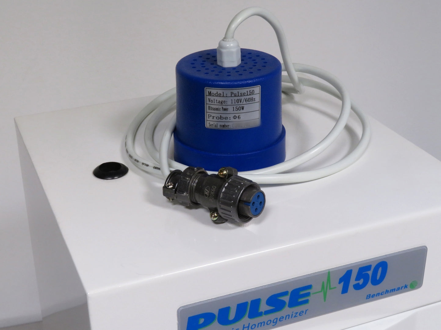Benchmark Pulse 150 Ultrasonic Homogenizer and Soundproof Box