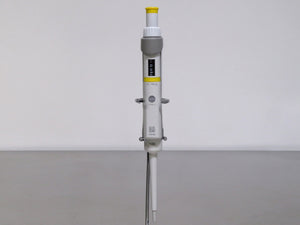 Eppendorf Research Plus Pipette, 10 to 100uL
