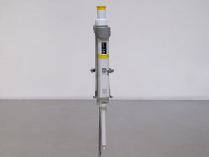 Eppendorf Research Plus Pipette, 20 to 200uL