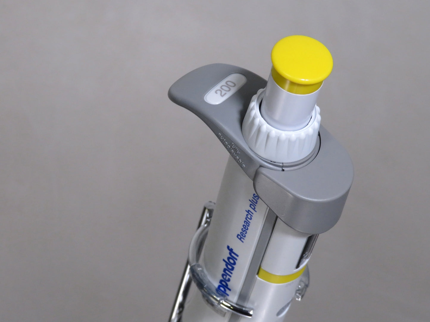 Eppendorf Research Plus Pipette, 20 to 200uL