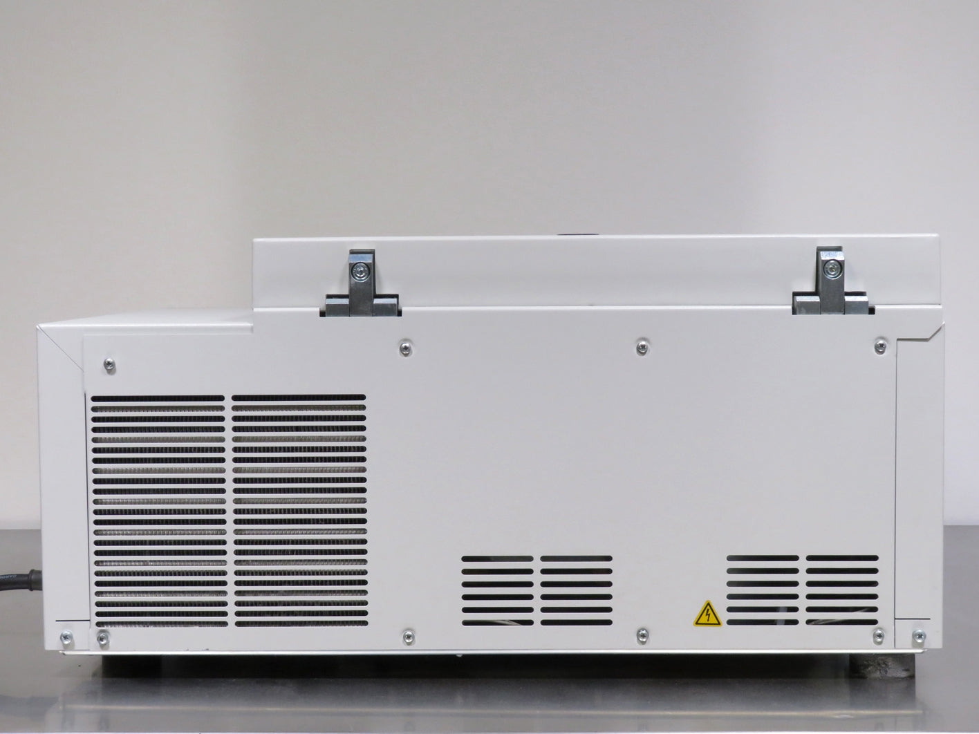 Eppendorf 5810R Refrigerated Centrifuge (20 AMP)
