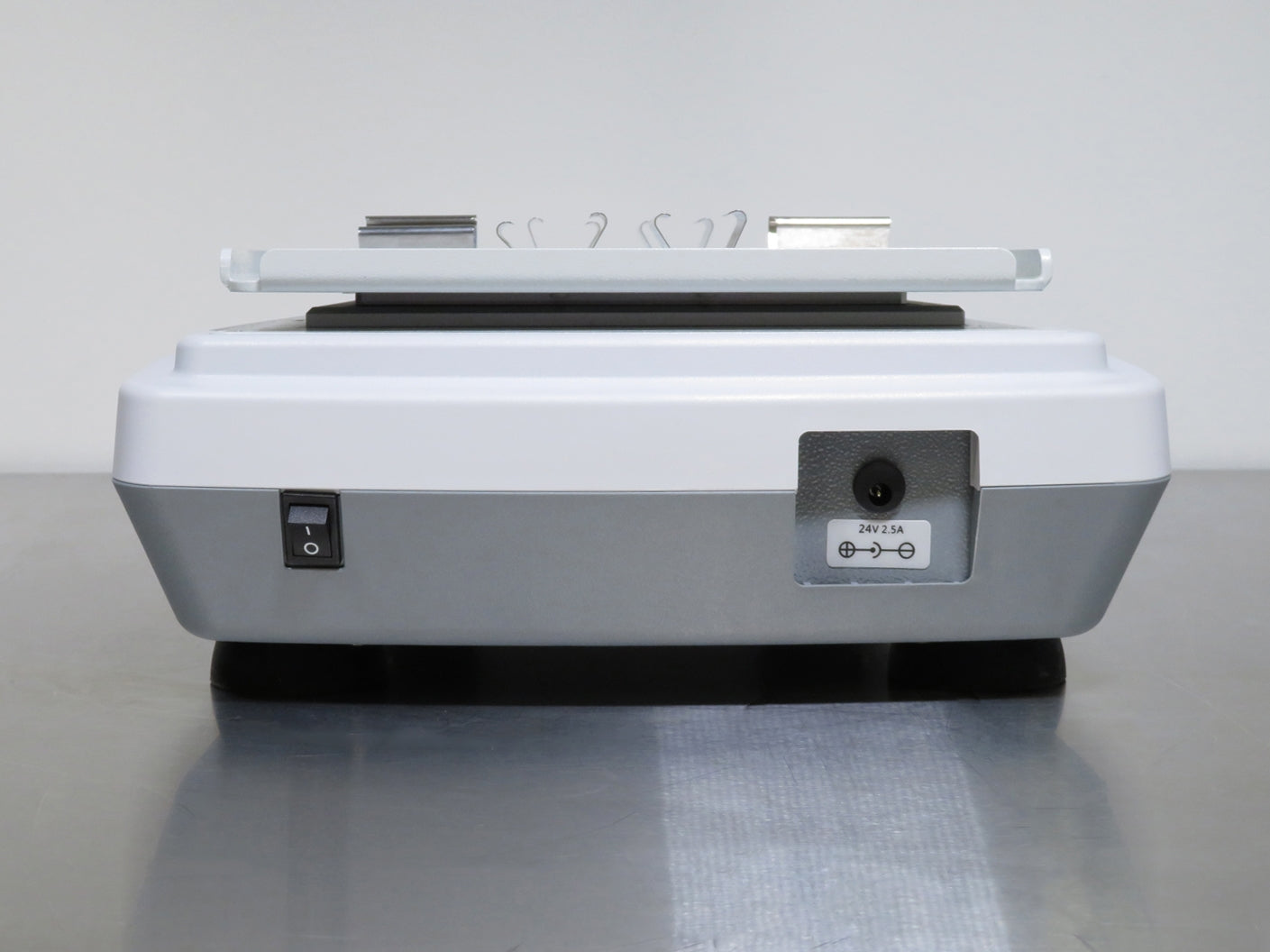 Fisher Scientific 88861023 Microplate Shaker