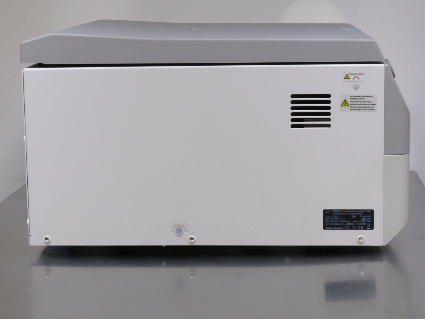 Hermle Z446 Centrifuge w/ 221.36 Swing Bucket Rotor & Microplate Buckets