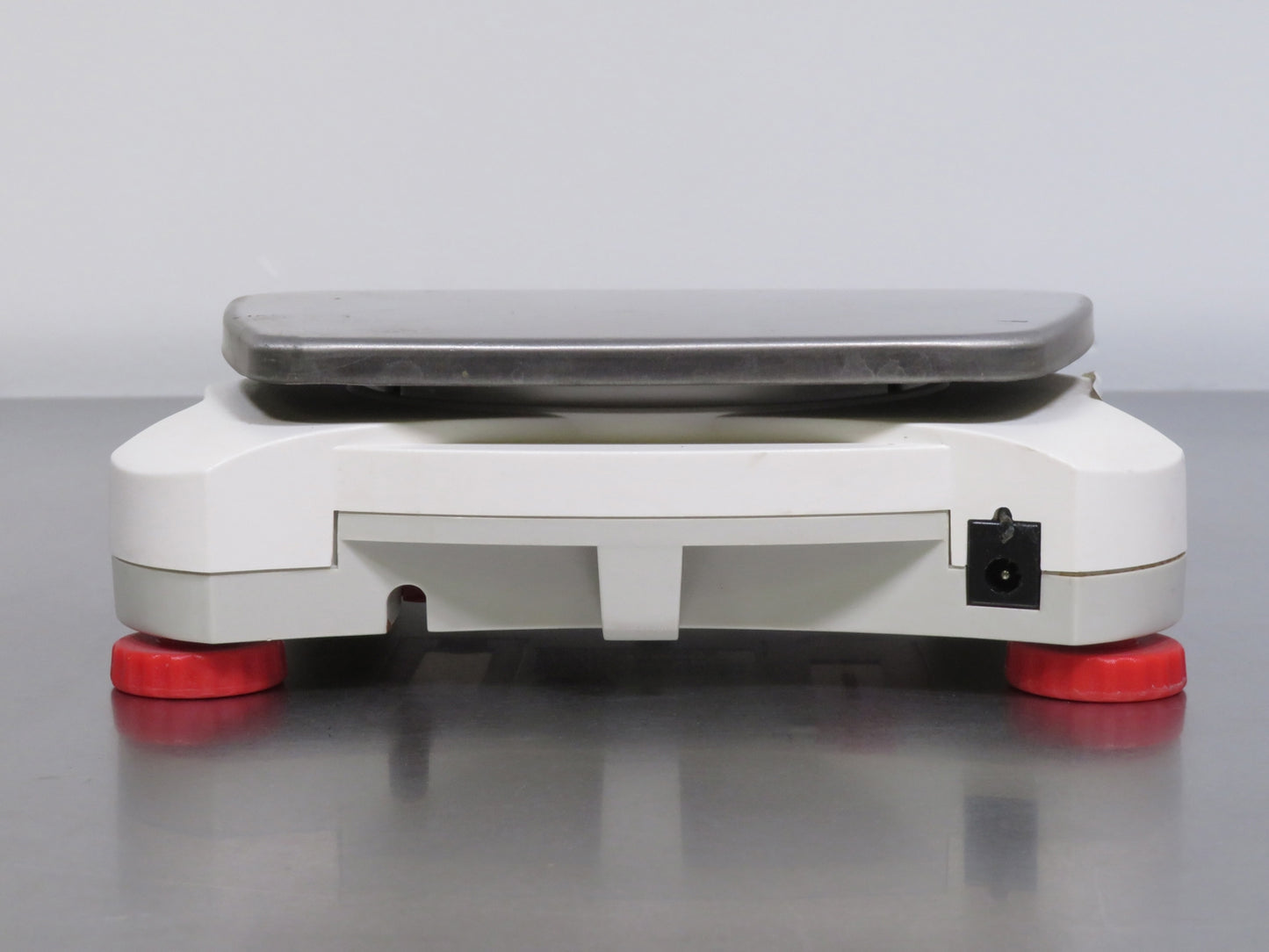 Ohaus NV1101 Navigator Top-Loading Portable Balance