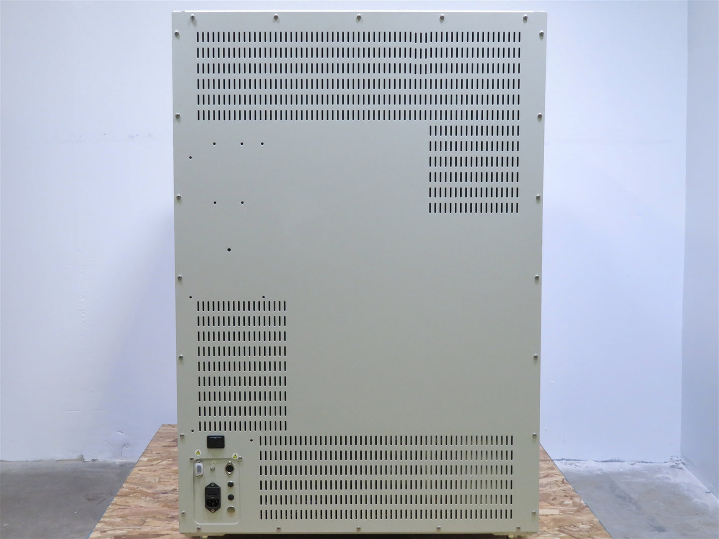 Thermo Scientific MaxQ 6000 Refrigerated Incubator Shaker