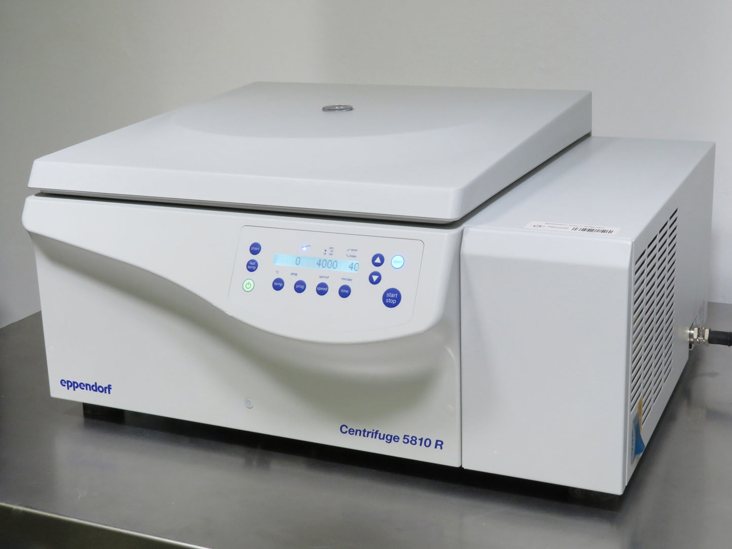 Eppendorf 5810R Refrigerated Centrifuge (20 AMP)