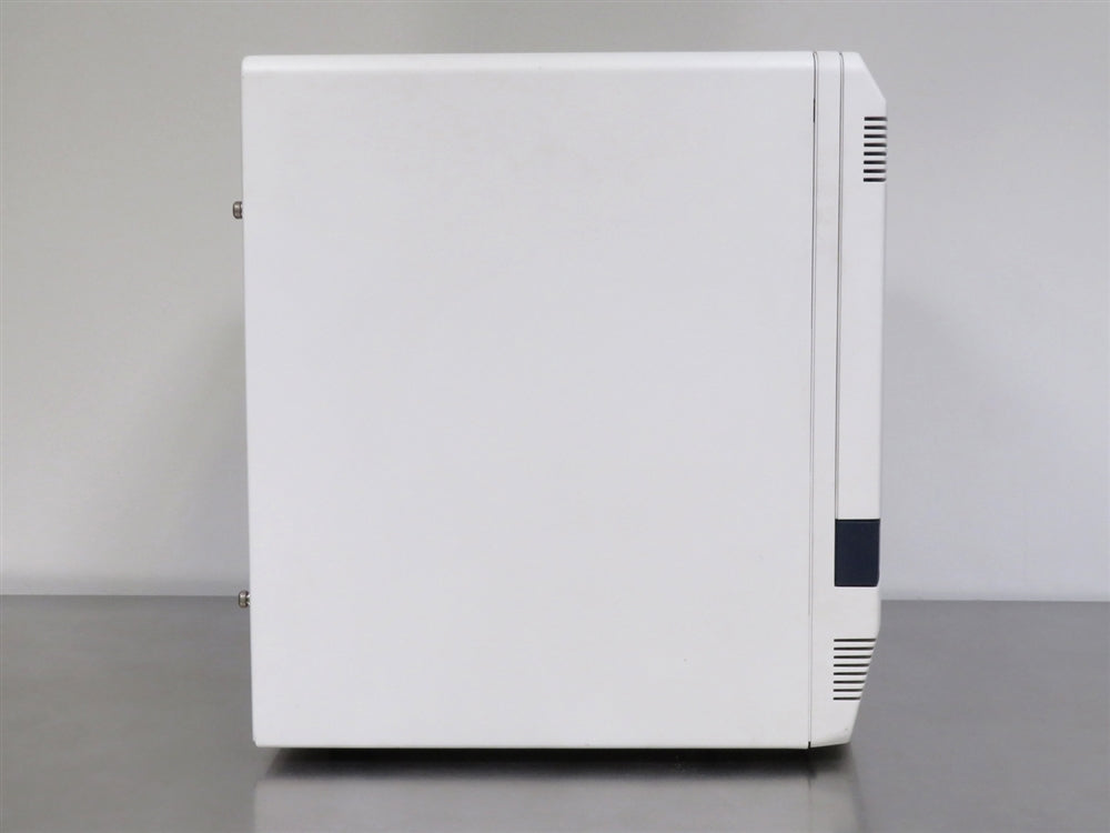 Applied Biosystems 7500 Fast Dx Real-Time PCR System