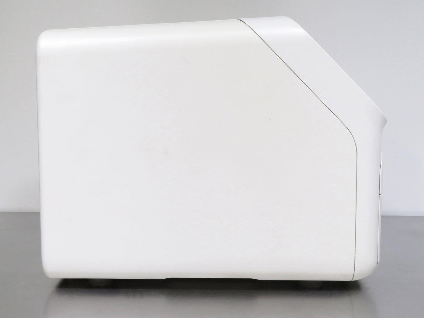 Applied Biosystems QuantStudio 5 Real-Time PCR System w/ 384-Well Sample Block