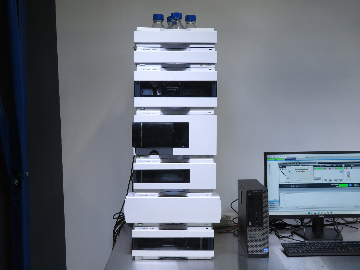 Agilent 1260 Infinity I HPLC System w/ VWD & FLD