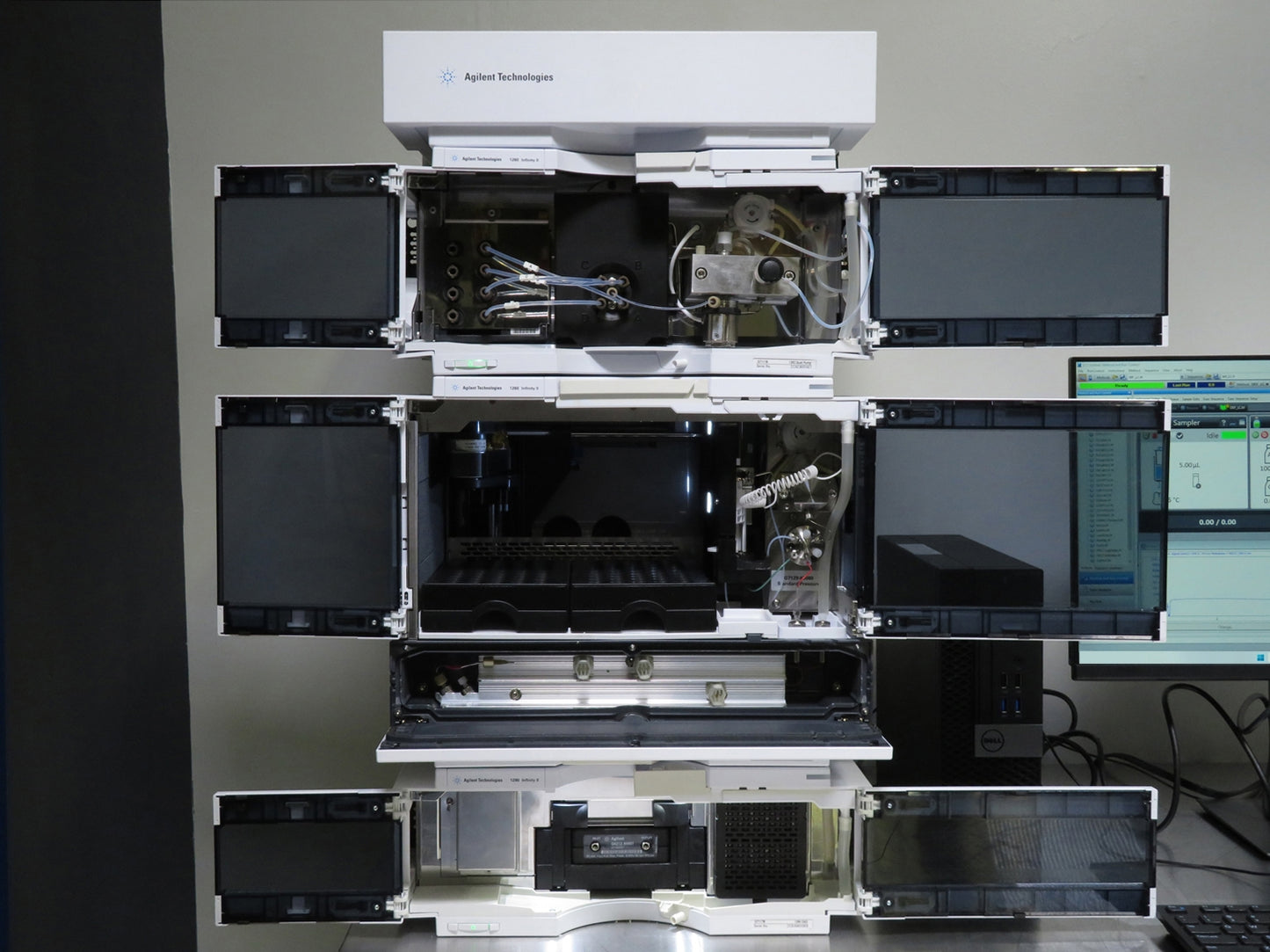 Agilent 1260 Infinity II LC System w/ Vialsampler & DAD