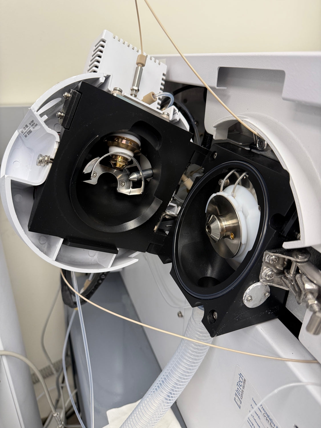 Agilent 6230B Accurate-Mass TOF Mass Spectrometer w/ 1260 Infinity I LC System