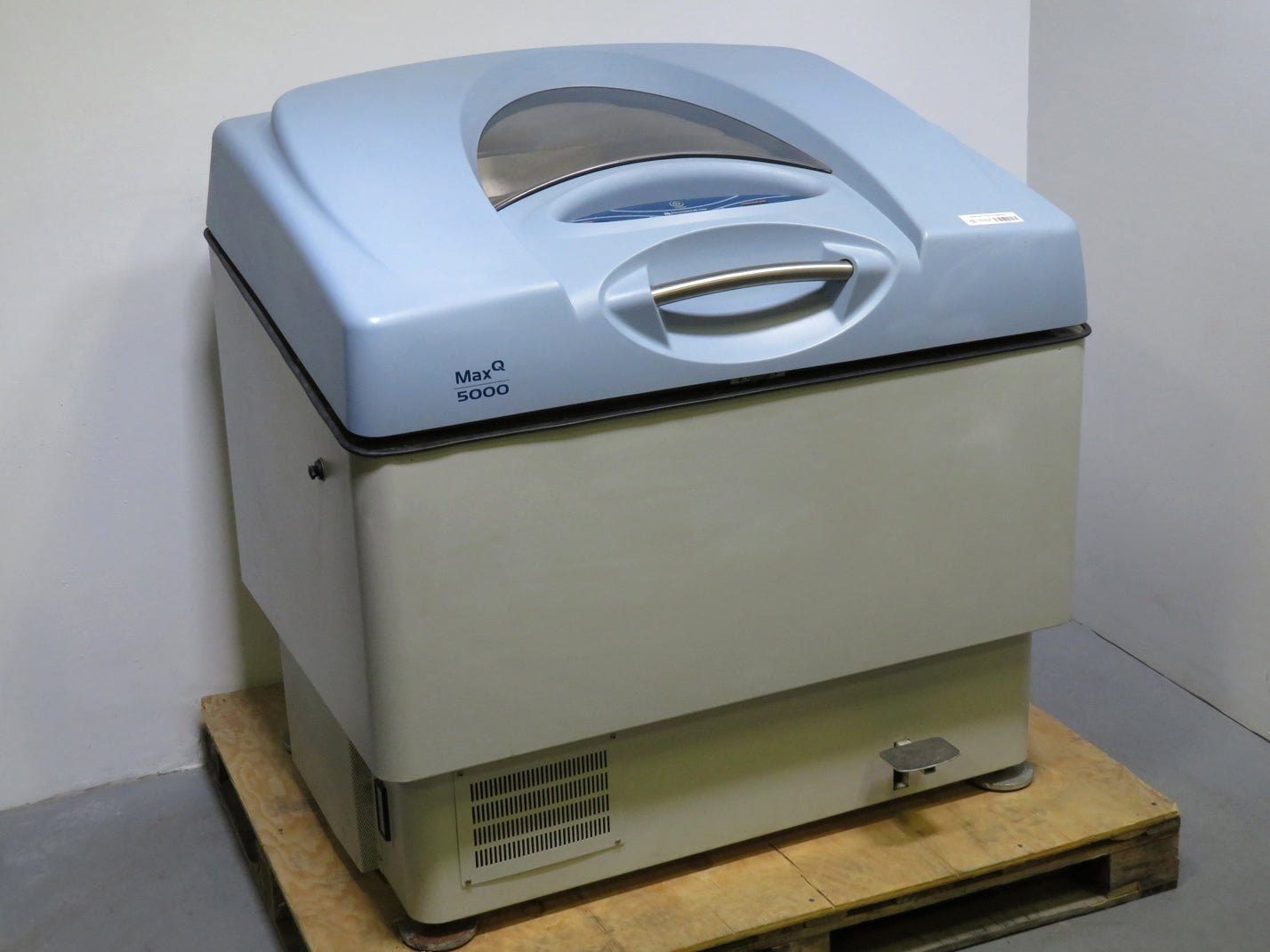 Barnstead Lab-Line MaxQ 5000 Refrigerated Incubator Shaker