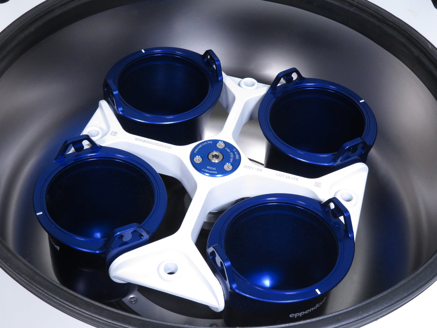 Eppendorf 5920R Refrigerated Centrifuge