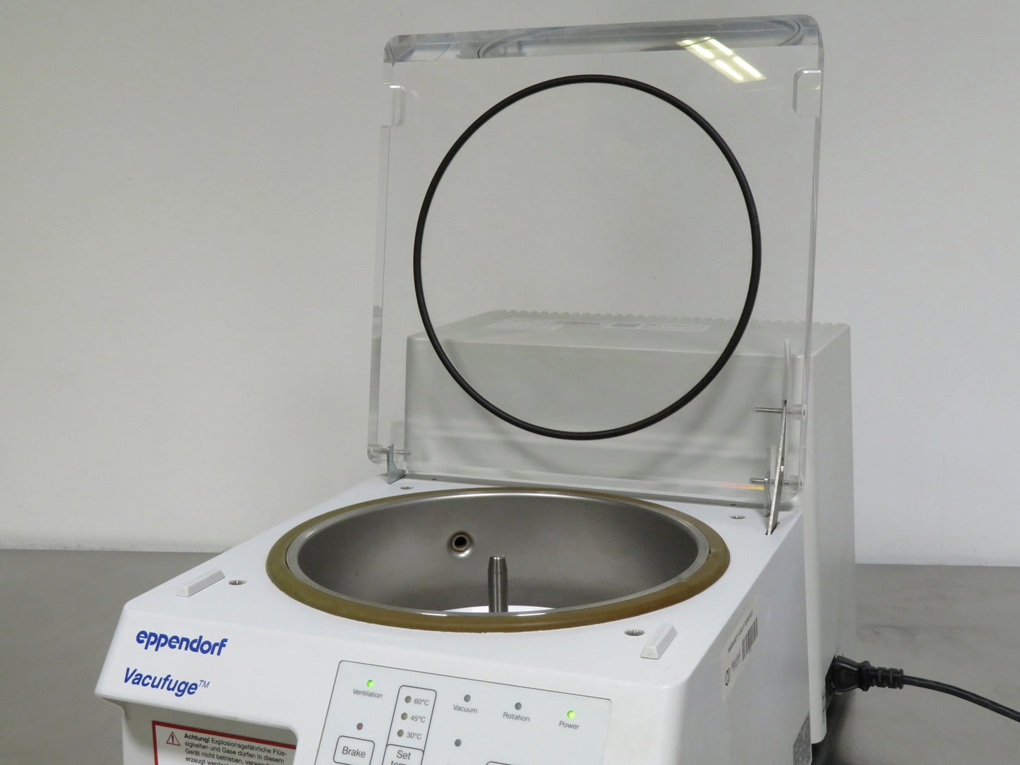 Eppendorf 5301 Vacufuge Concentrator System