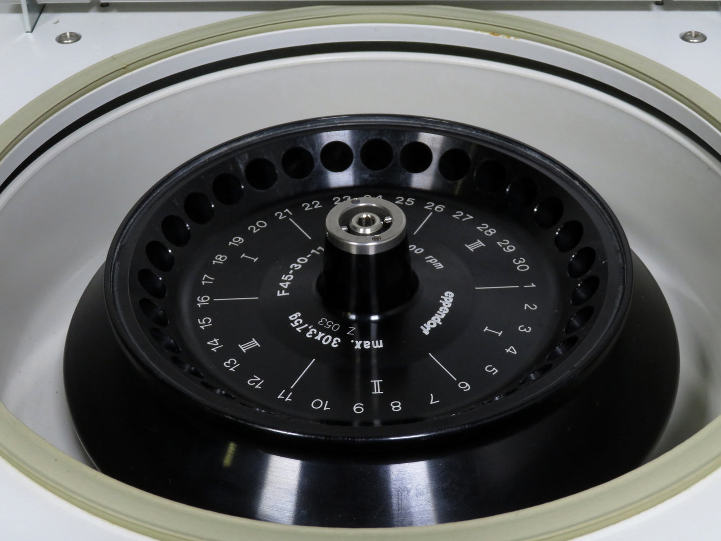 Eppendorf 5417C Digital Centrifuge