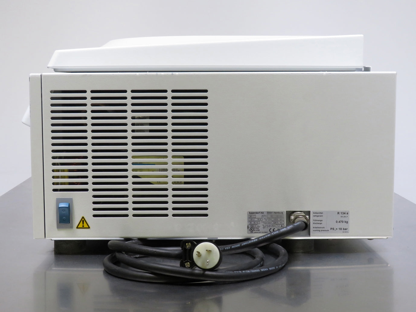 Eppendorf 5810R Refrigerated Centrifuge (20 AMP)