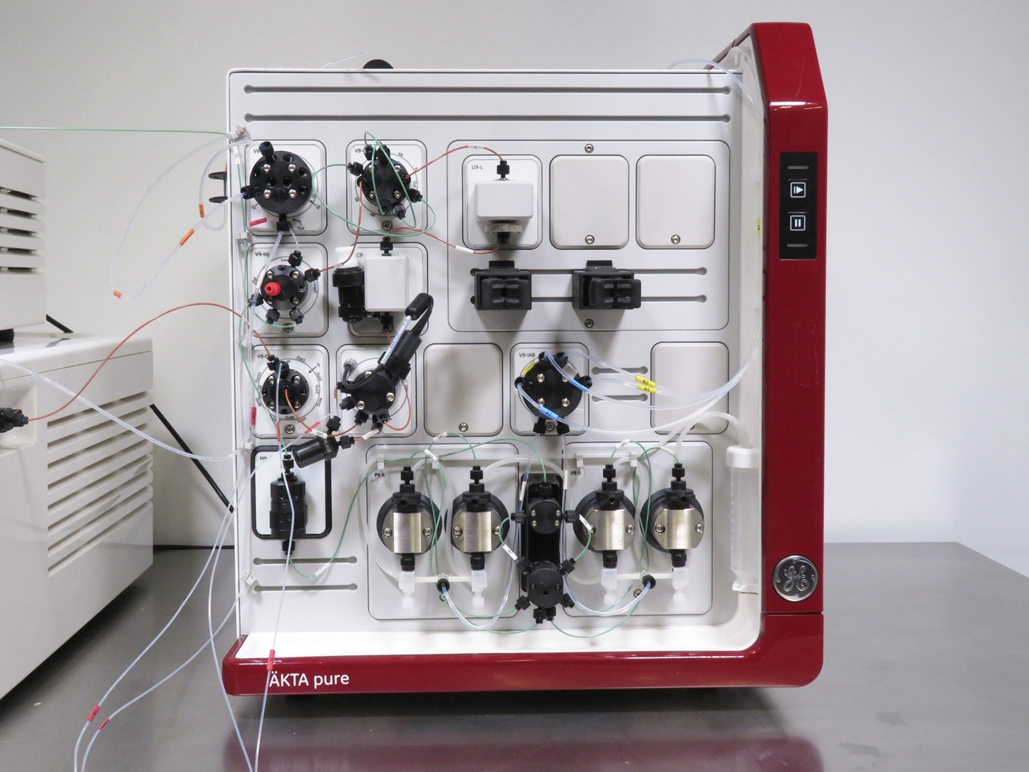 GE AKTA Pure 25 L FPLC System