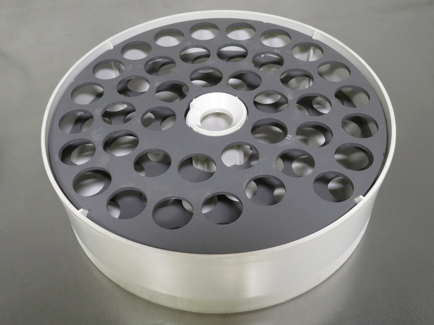 GE AKTA F9-R Fraction Collector