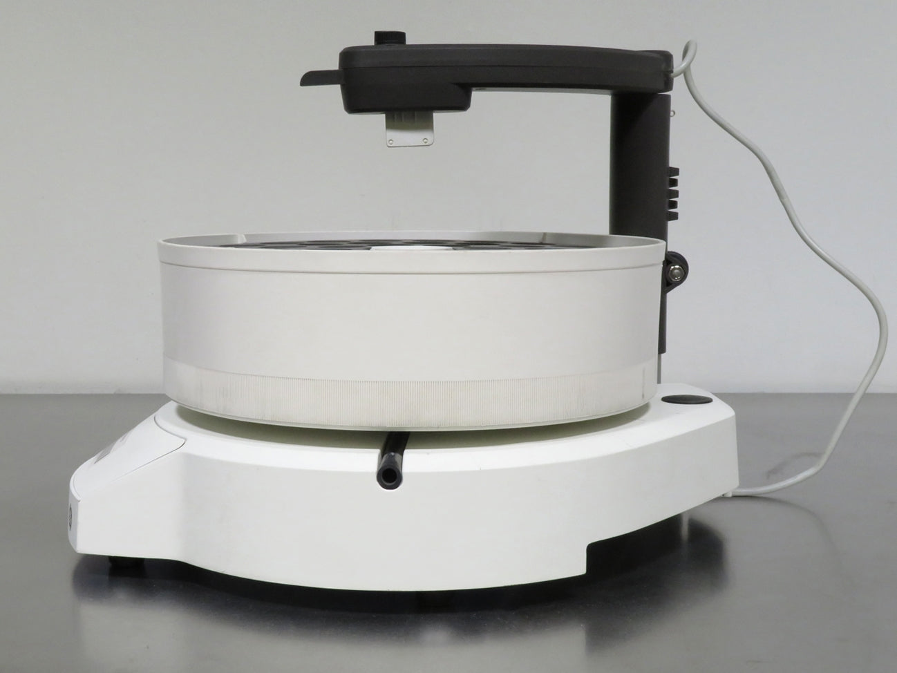 GE AKTA F9-R Fraction Collector