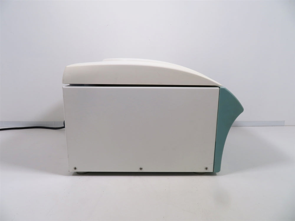 Hettich Universal 320 Centrifuge