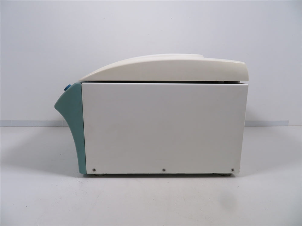 Hettich Universal 320 Centrifuge