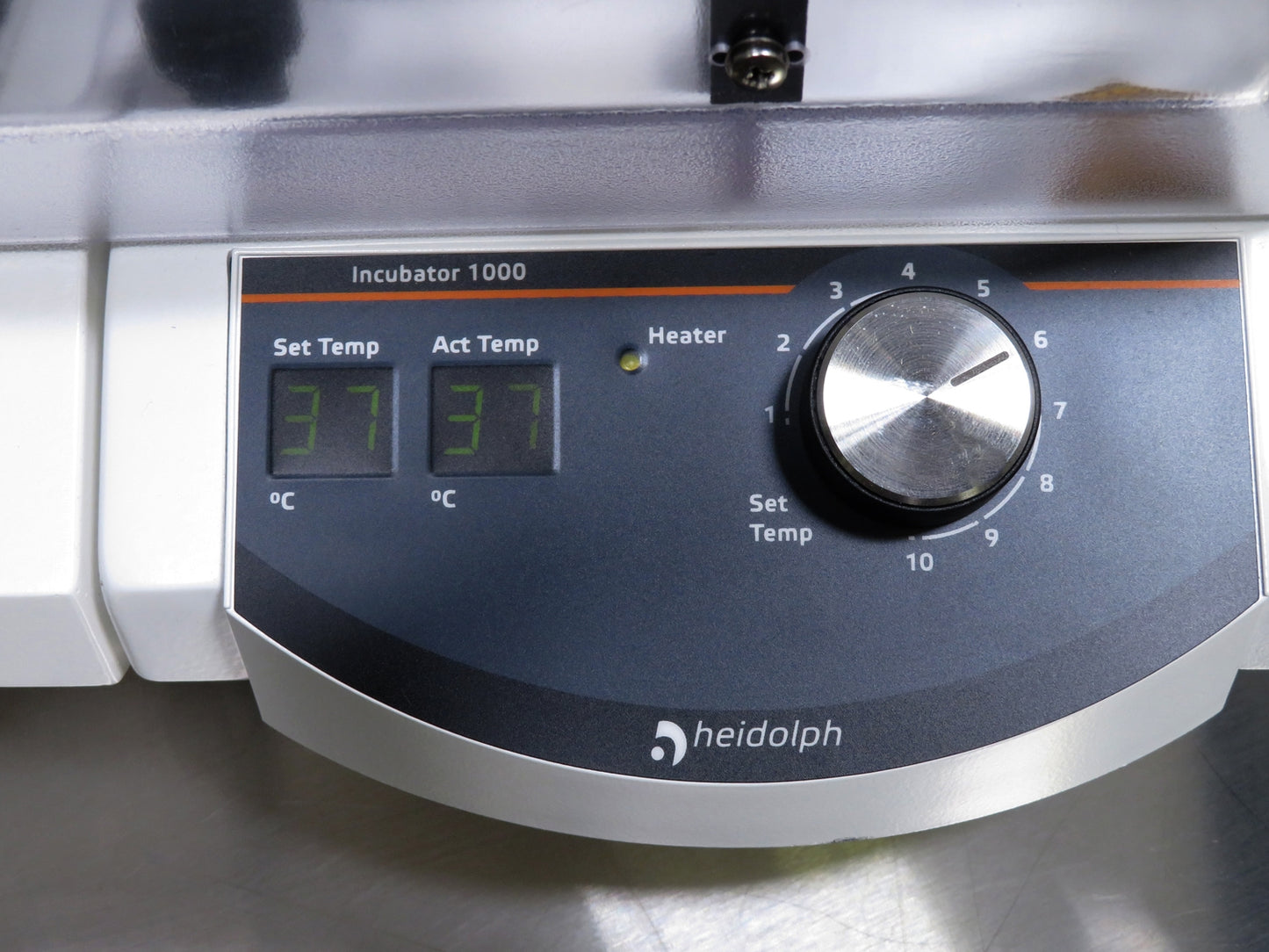 Heidolph Titramax 1000 Vibrating Shaker w/ Heating Module and Flat Incubator Hood