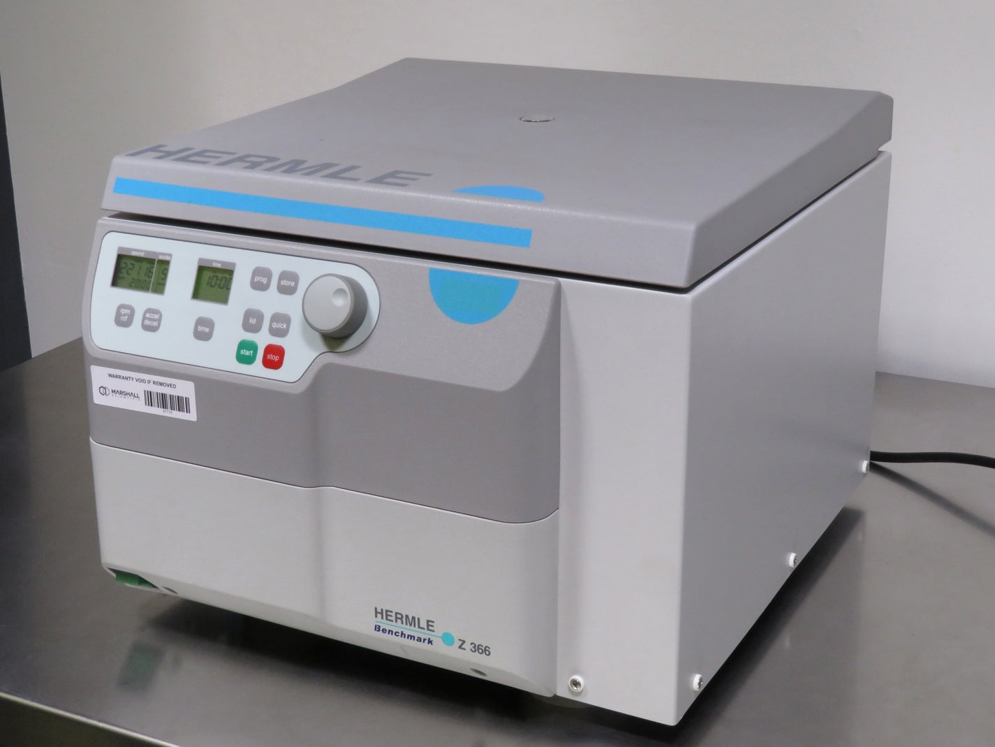 Hermle Z366 Centrifuge w/ 221.16 Microplate Rotor