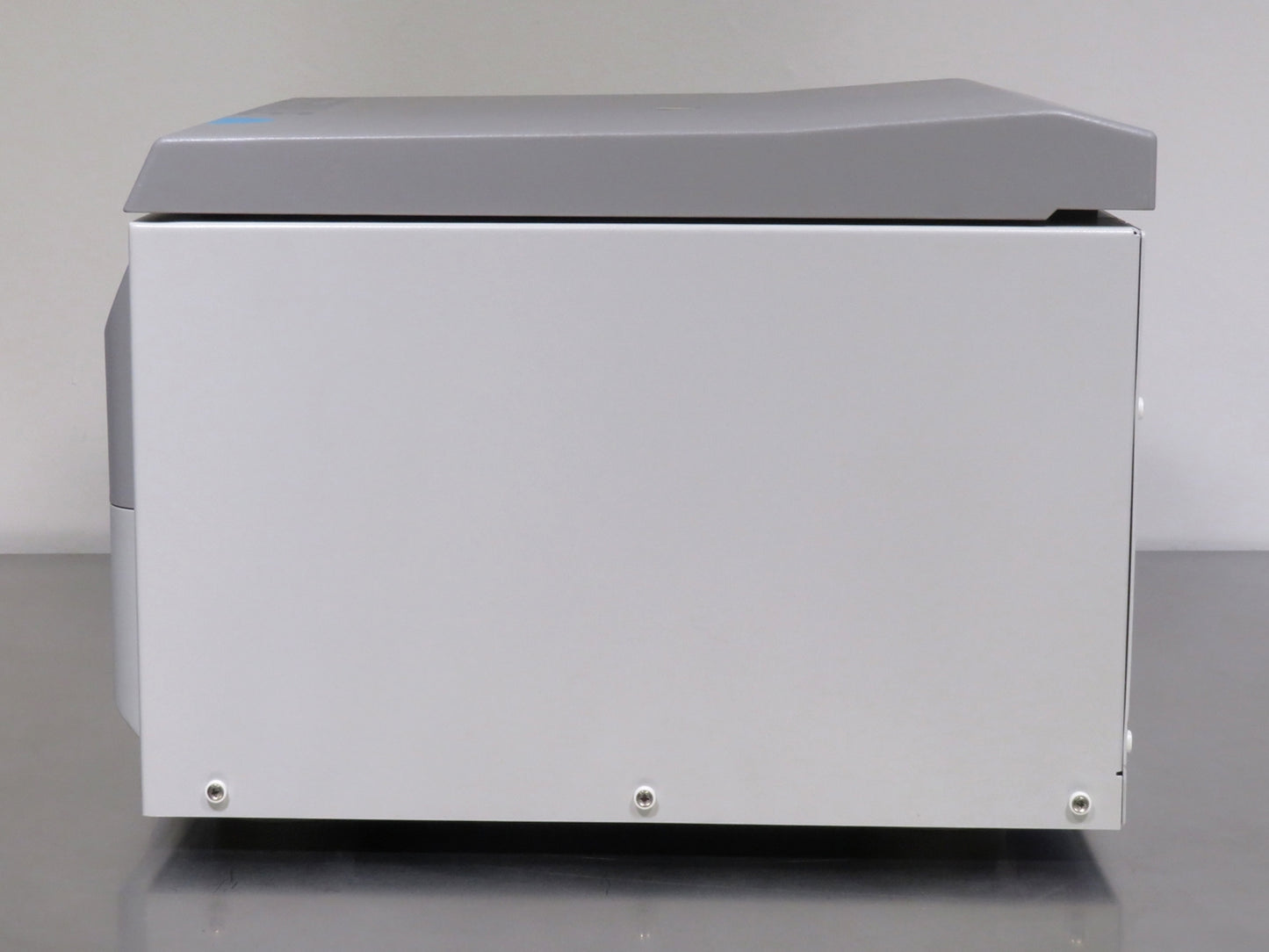 Hermle Z366 Centrifuge w/ 221.16 Microplate Rotor