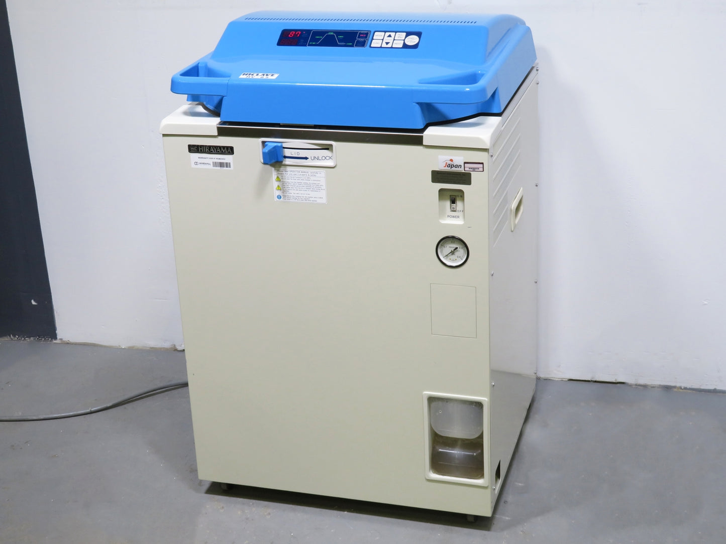 Hirayama HICLAVE HV-85 Floor-Standing Autoclave, 208/200/240V