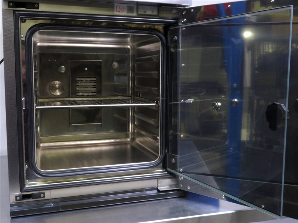 Memmert ICO50 CO2 Incubator