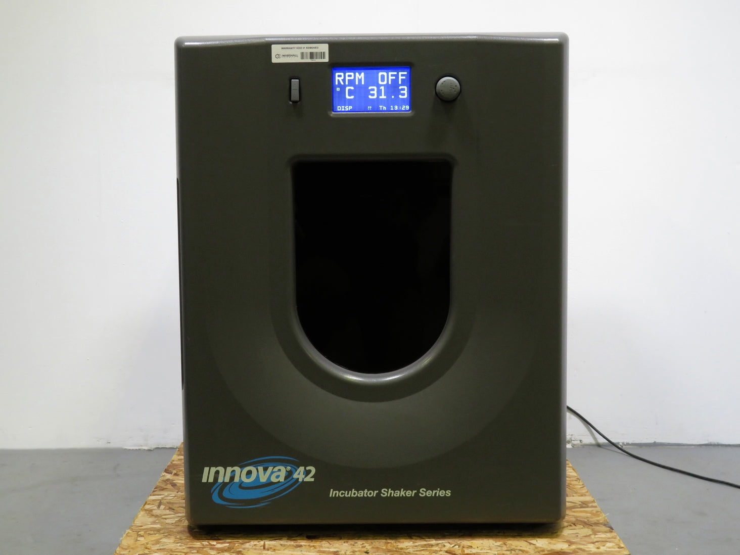 New Brunswick Innova 42 Incubator Shaker