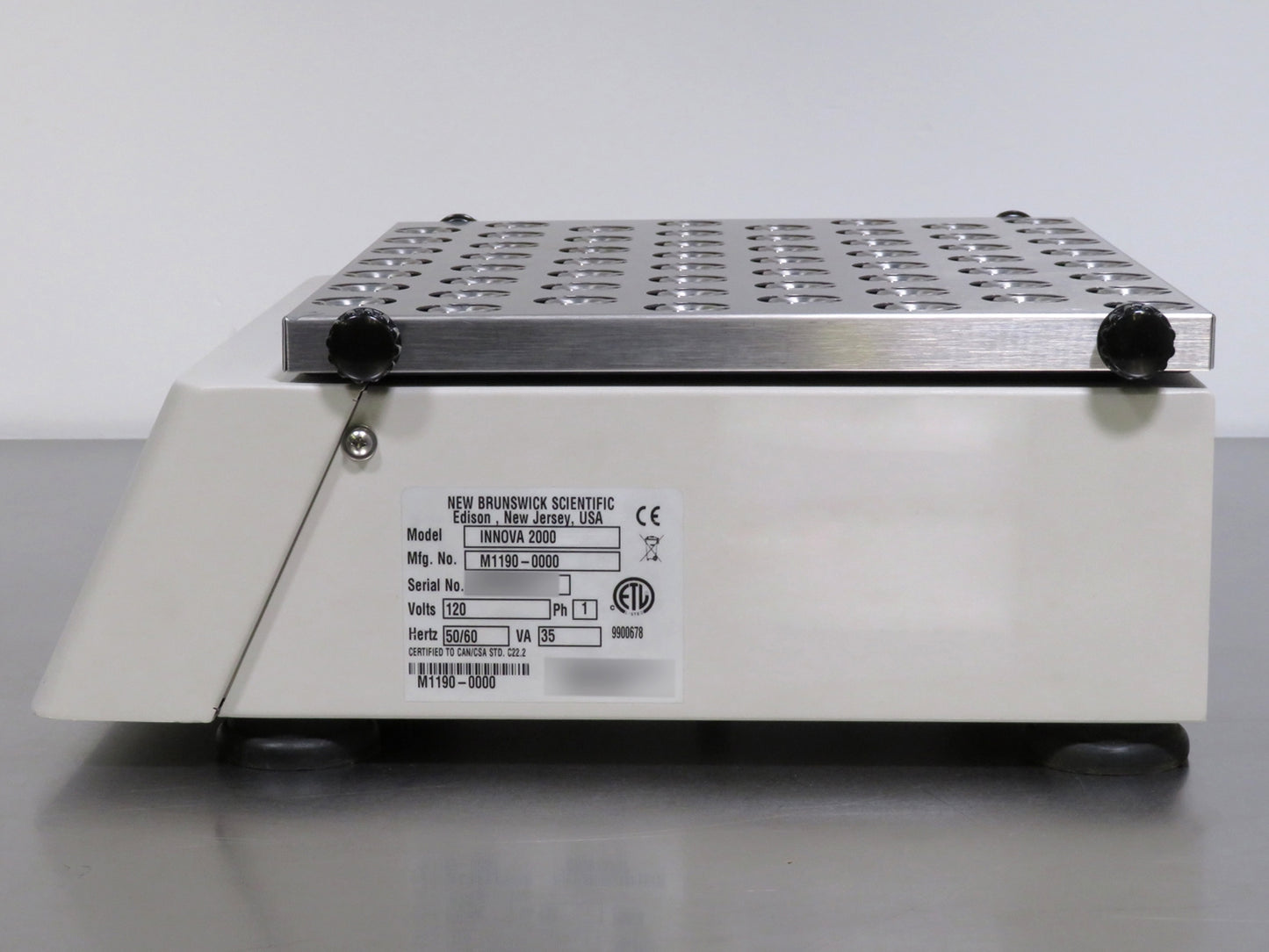New Brunswick Innova 2000 Platform Shaker