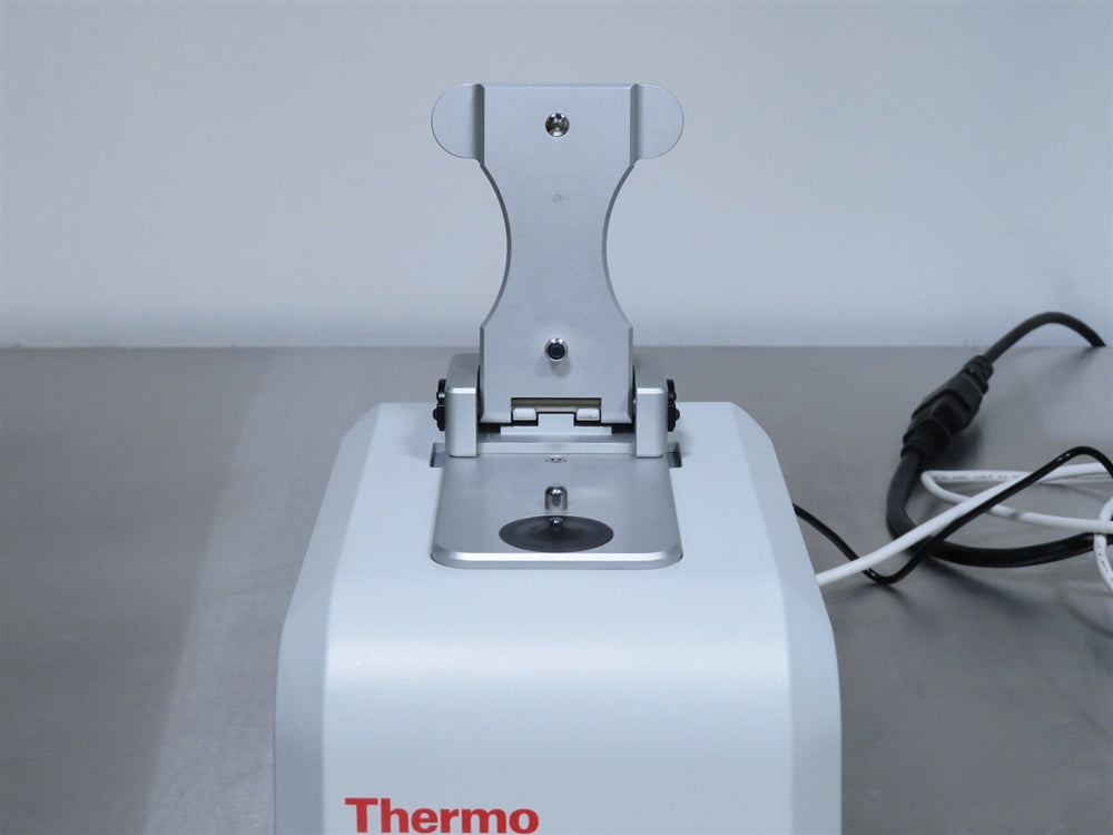 Thermo Scientific NanoDrop 2000 Spectrophotometer