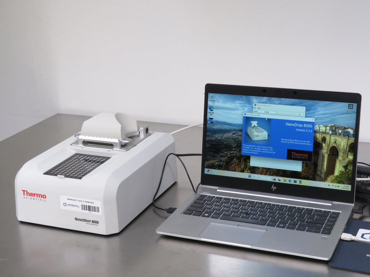 Thermo Scientific NanoDrop 8000 Spectrophotometer