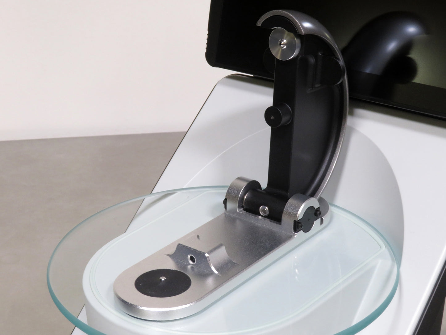 Thermo Scientific NanoDrop One Microvolume Spectrophotometer