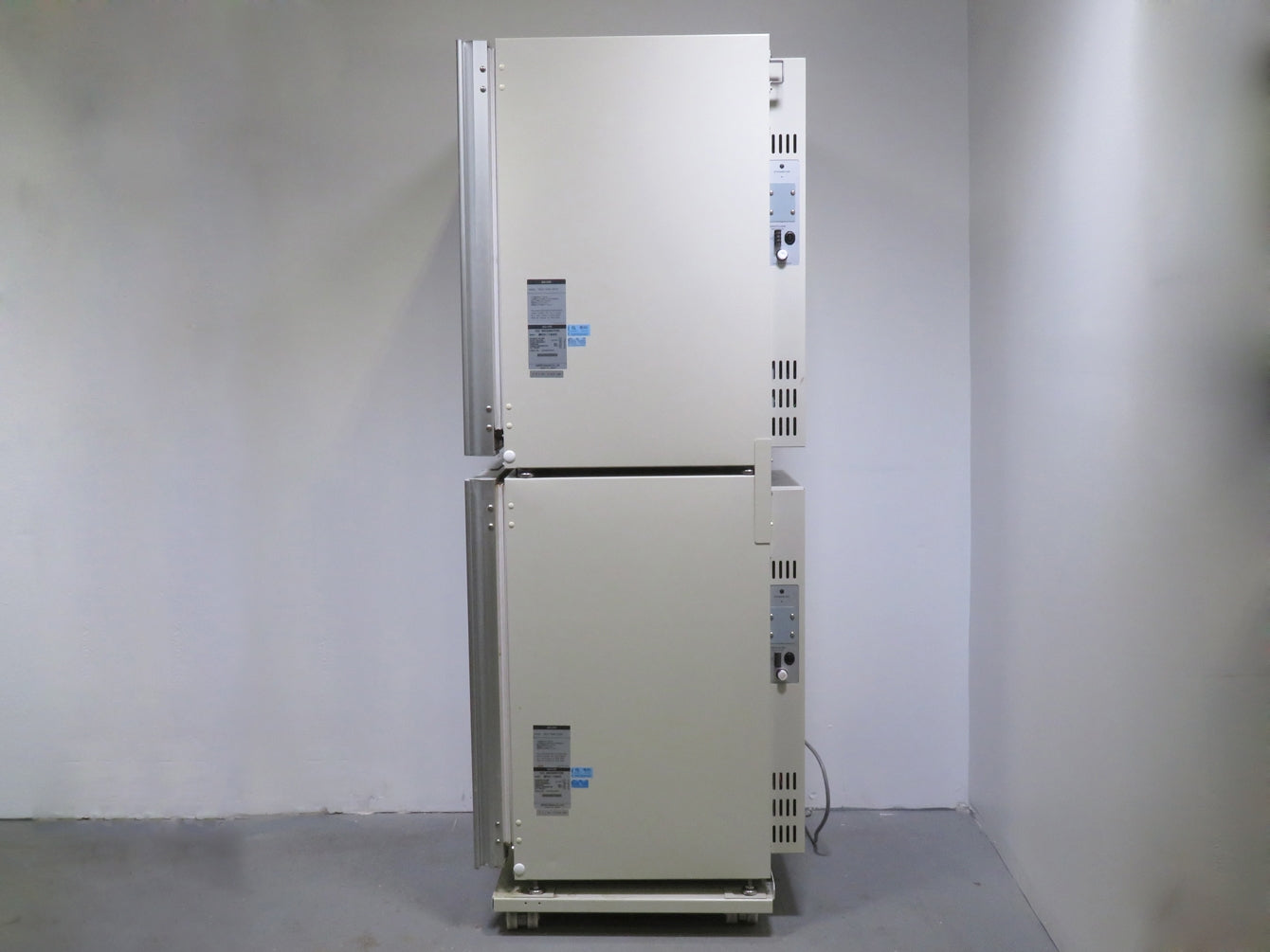 Sanyo MCO-19AIC(UV) CO2 Incubator Dual Stack