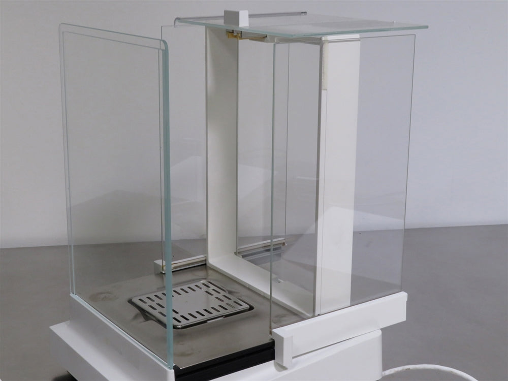 Sartorius Cubis MSA125P-100-DU Semi-Micro Analytical Balance