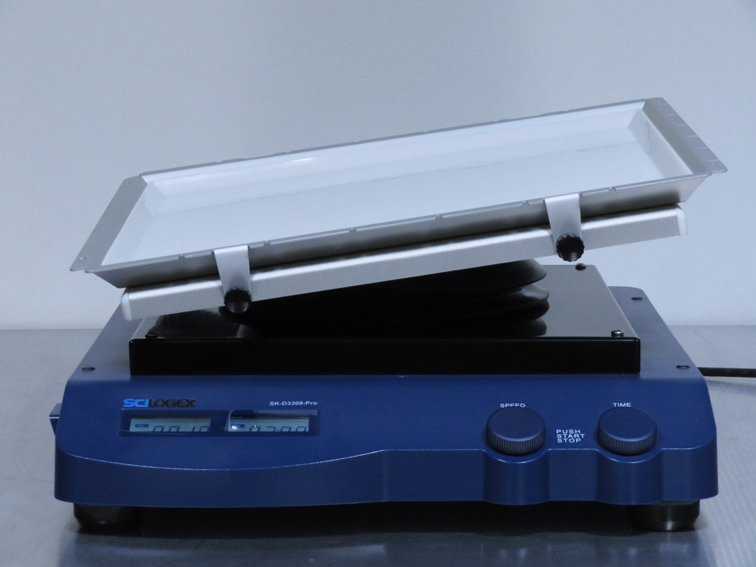 Scilogex SK-D3309-Pro Digital 3D Rocker