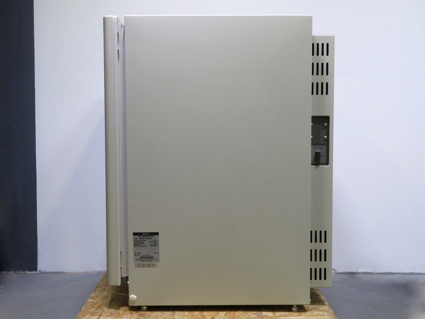 Sanyo MCO-20AIC CO2  Incubator