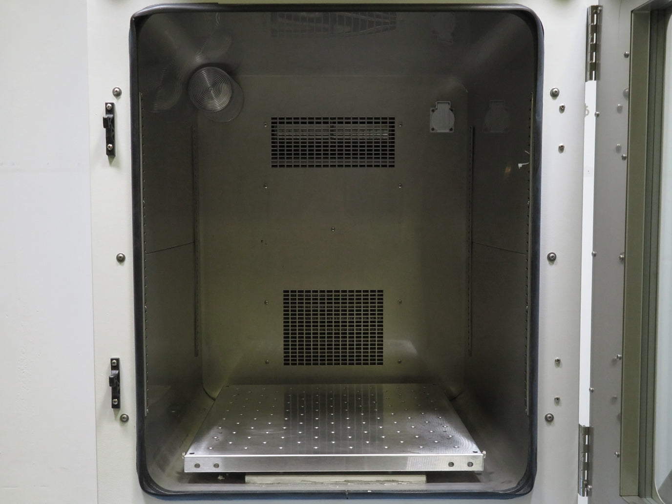 Thermo Scientific MaxQ 6000 Refrigerated Incubator Shaker Dual Stack