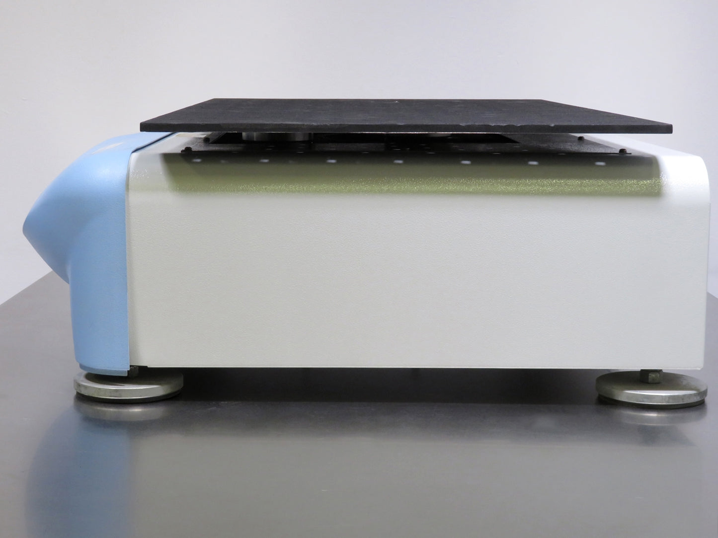 Thermo MaxQ 3000 Orbital Shaker