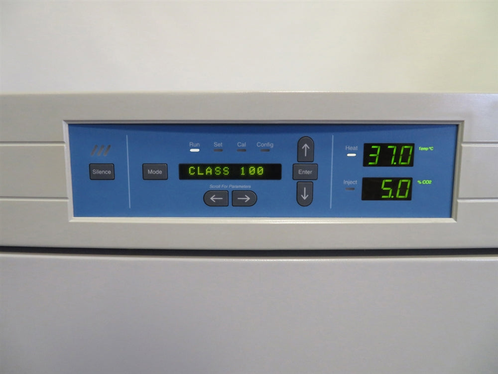 Thermo Scientific 3110 CO2 Water Jacketed Incubator