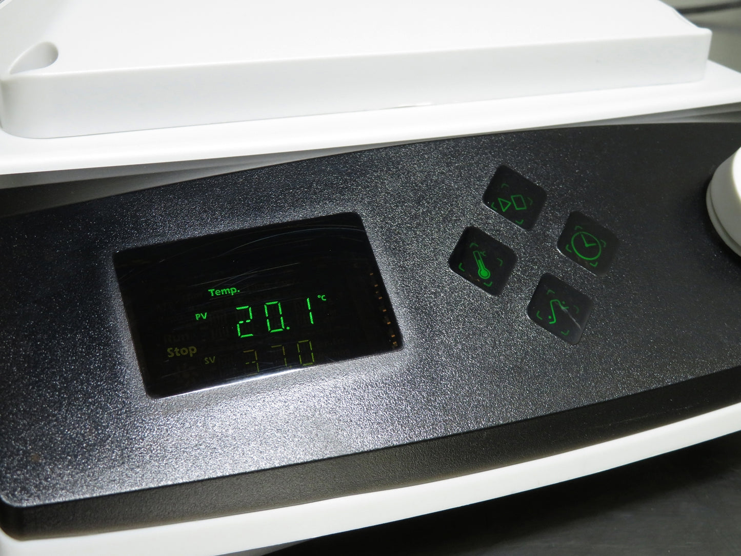 Thermo Scientific Heating Digital Shaking Drybath with 1.5/2.0ml Block, Cat. #: 88880027