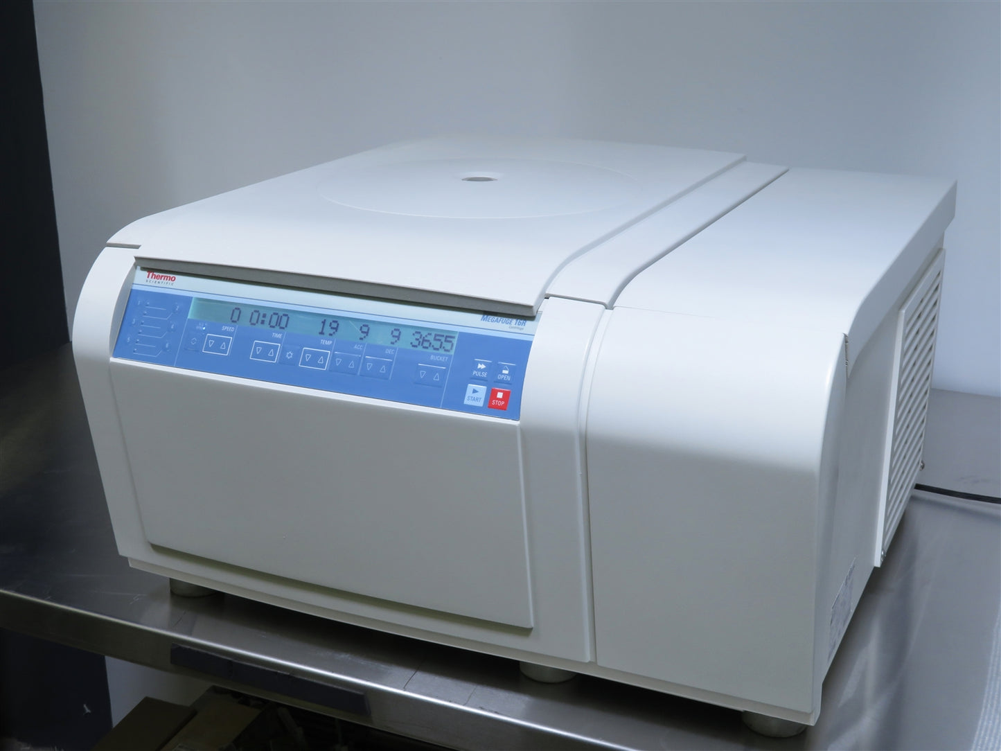 Thermo Scientific Megafuge 16R Refrigerated Centrifuge