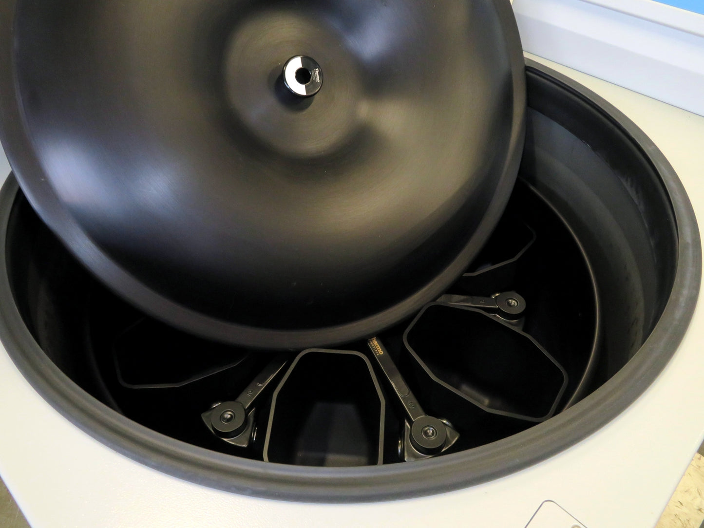 Thermo Scientific Sorvall RC 12BP Plus Refrigerated Centrifuge