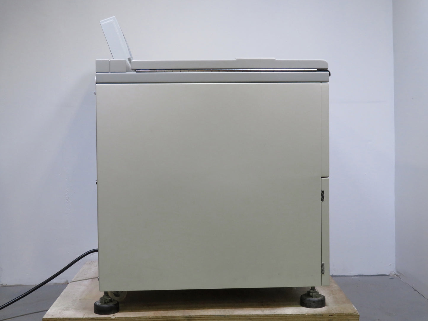Thermo Scientific Sorvall RC 12BP Plus Refrigerated Centrifuge