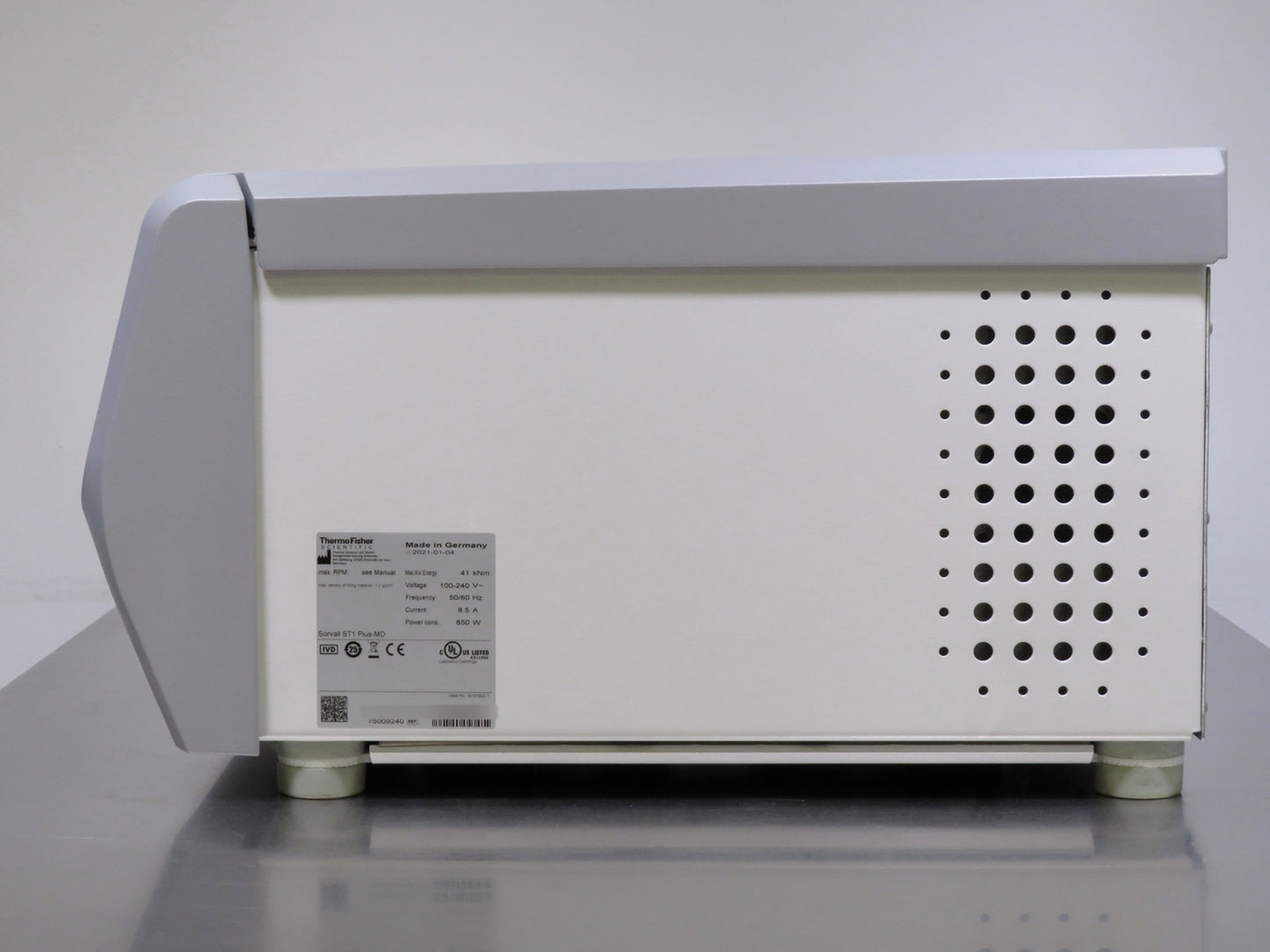 Thermo Scientific ST1 Plus-MD Centrifuge