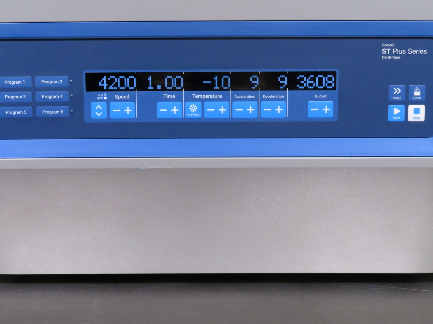 Thermo Scientific Sorvall ST4R Plus-MD Refrigerated Centrifuge