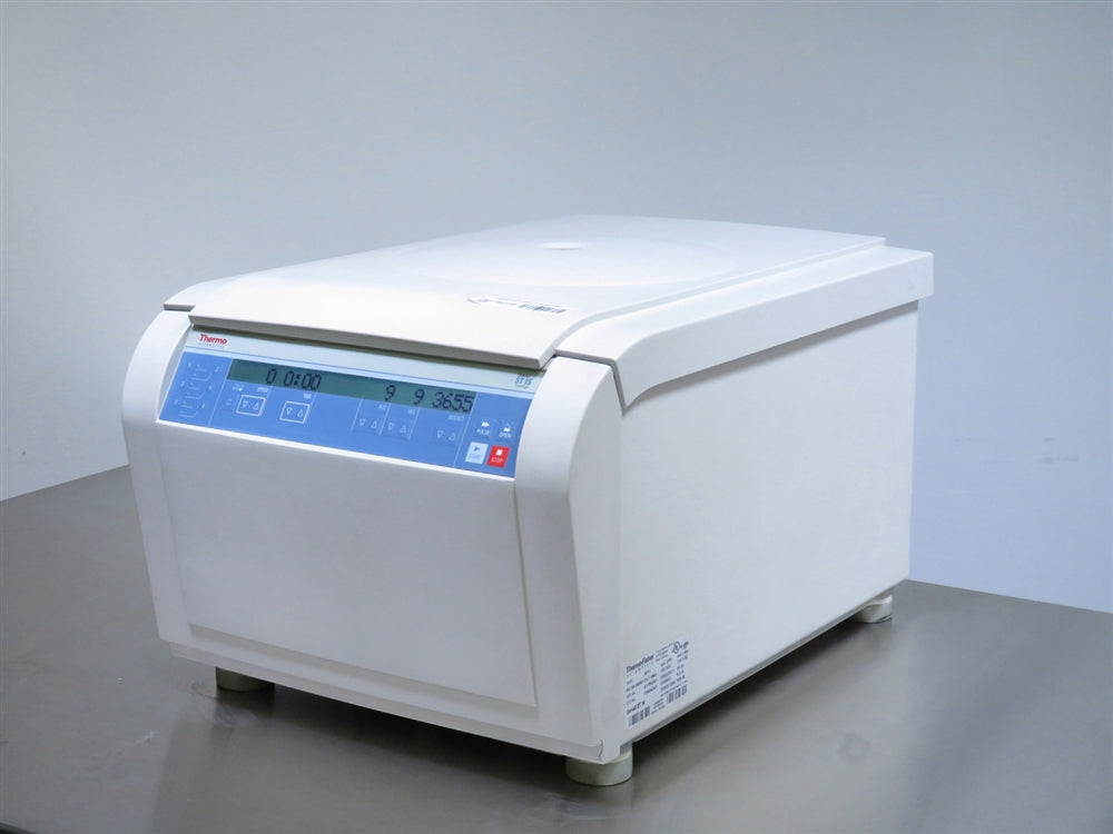 Thermo Scientific ST16 Centrifuge