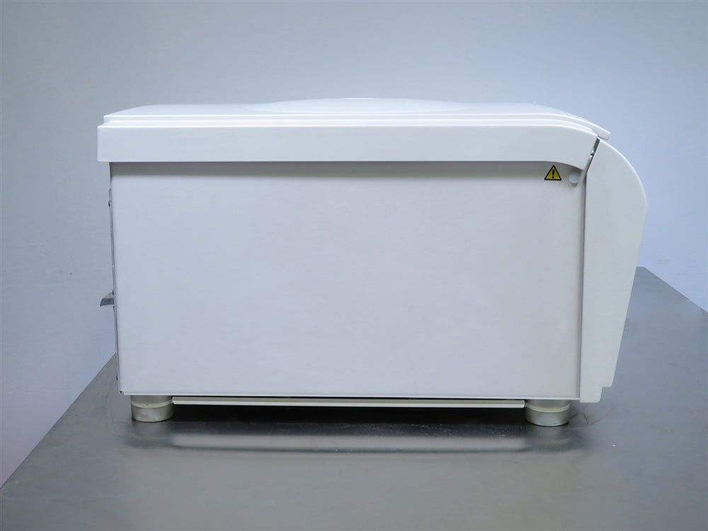 Thermo Scientific ST16 Centrifuge